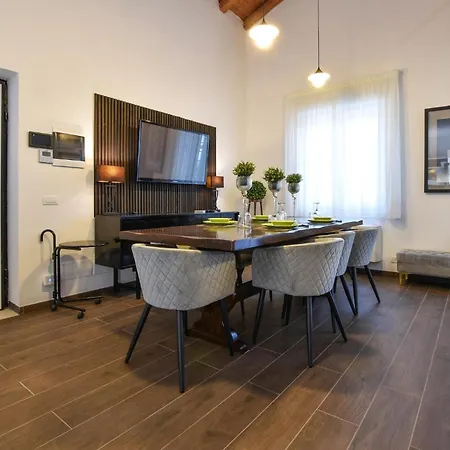 Beautiful In Holiday home *